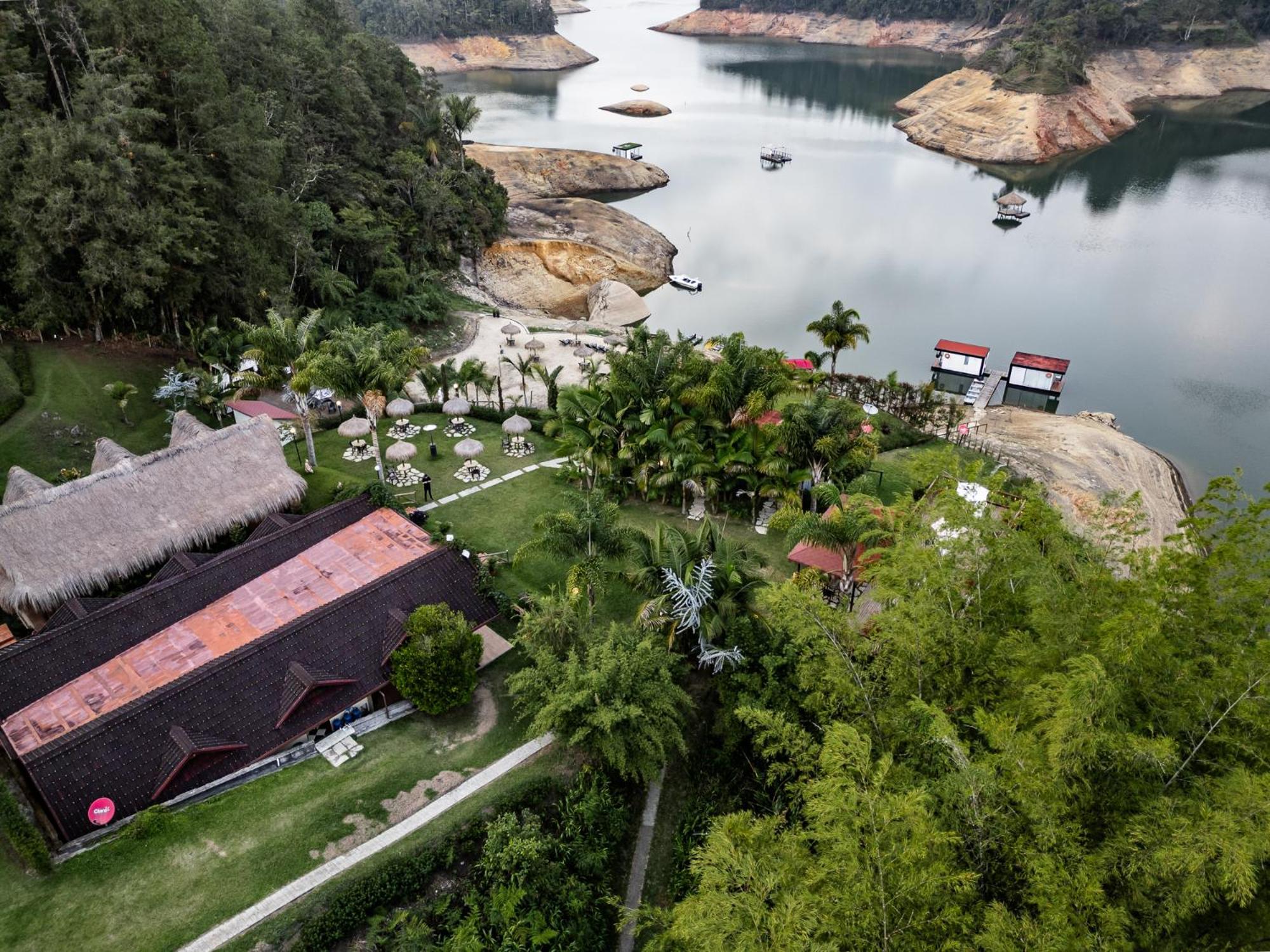 Hotel Pietrasanta Guatapé Eksteriør bilde